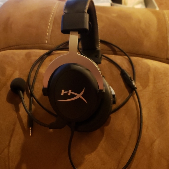 HyperX headset - Picture 2 of 4